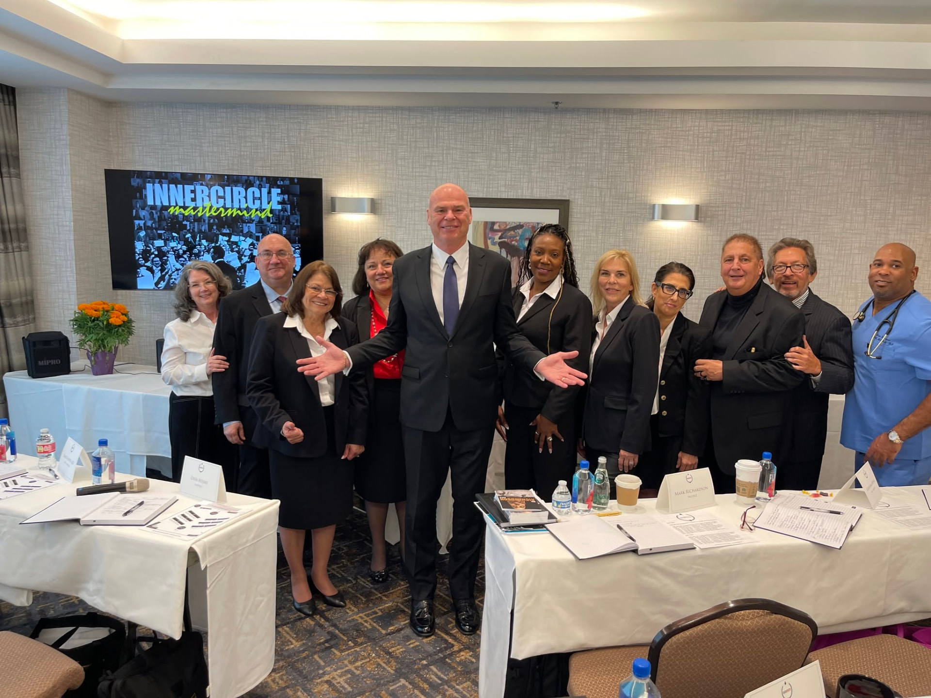Dr. Jeffrey Cronk with doctors at an Inner Circle Mastermind